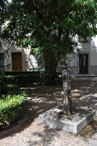 Apartamentos La Casa Pintada Caces Exterior foto